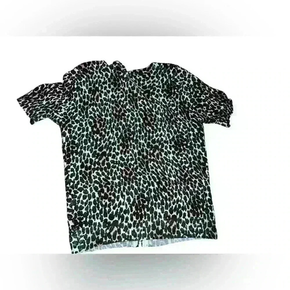 Twelve by twelve Cropped, Leopard Zip Sz s Short Sleeves Mob Wife Round Neck - Picture 2 of 7